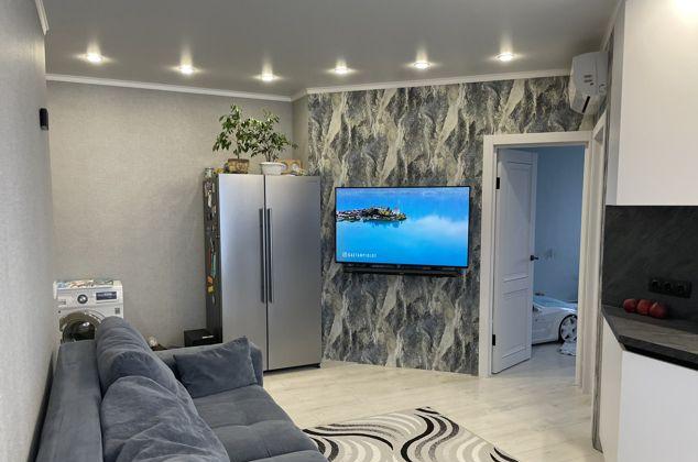 Продажа 2-комнатной квартиры, Краснодар, улица Шоссе Нефтяников,  18к7