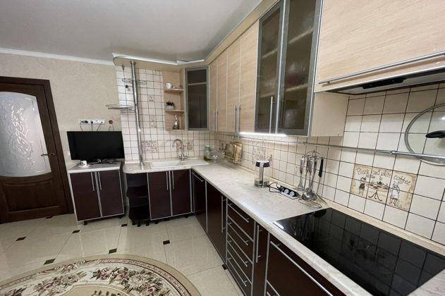 Продажа 3-комнатной квартиры, Краснодар, улица Героя А.А. Аверкиева,  22