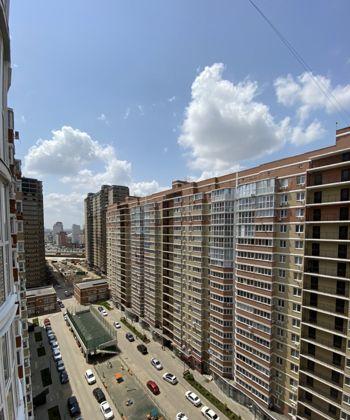 Продажа 2-комнатной квартиры, Краснодар, улица Цезаря Куникова,  24к2