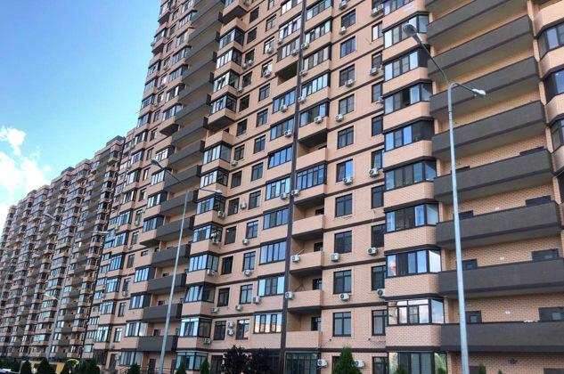 Продажа 2-комнатной квартиры, Краснодар, улица Шоссе Нефтяников,  22к2