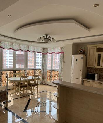 Продажа 3-комнатной квартиры, Краснодар, бульвар Клары Лучко,  14к3