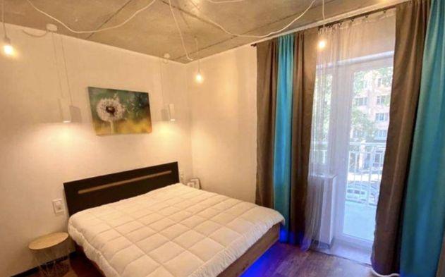 Продажа 1-комнатной квартиры, Краснодар, улица им. Героя Яцкова И.В.,  2/2