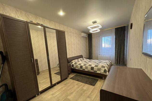 Продажа 2-комнатной квартиры, Краснодар, улица Симиренко,  37к1