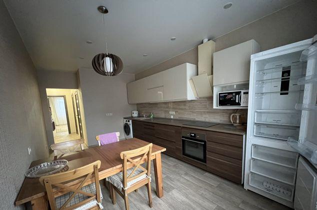 Продажа 2-комнатной квартиры, Краснодар, улица Симиренко,  37к1