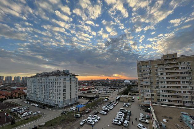 Продажа 2-комнатной квартиры, Краснодар, улица Симиренко,  37к1