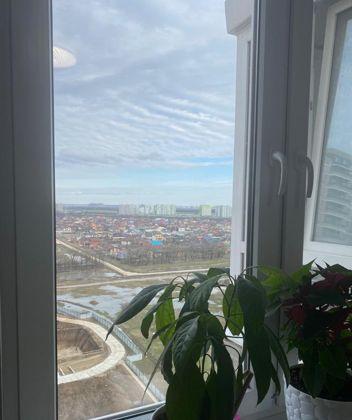 Продажа 1-комнатной квартиры, Краснодар, улица имени Героя Георгия Бочарникова,  4