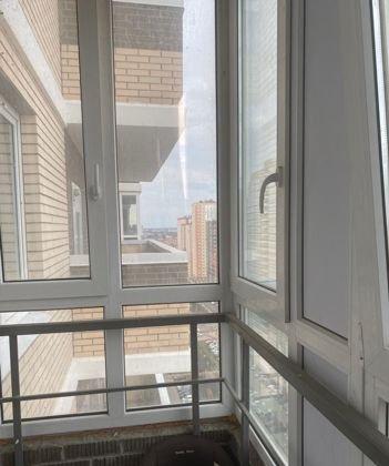 Продажа 1-комнатной квартиры, Краснодар, улица имени Героя Георгия Бочарникова,  4