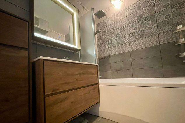 Продажа 2-комнатной квартиры, Краснодар, улица Героя А.А. Аверкиева,  30