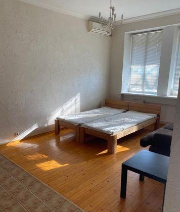 Продажа 2-комнатной квартиры, Краснодар, улица Захарова,  21