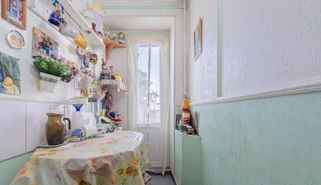 Продажа 2-комнатной квартиры, Краснодар, улица имени В.М. Комарова,  19