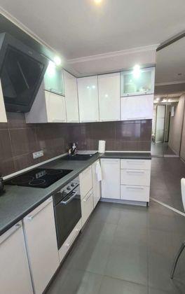 Продажа 2-комнатной квартиры, Краснодар, Ангарская улица,  1/4