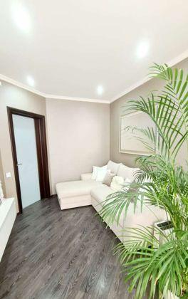 Продажа 2-комнатной квартиры, Краснодар, Ангарская улица,  1/4