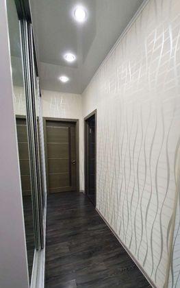 Продажа 2-комнатной квартиры, Краснодар, улица имени Сергея Есенина,  82/1