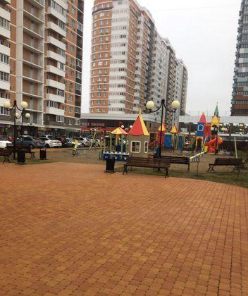 Продажа 2-комнатной квартиры, Краснодар, Командорская улица,  9к2