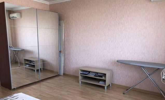 Продажа 1-комнатной квартиры, Краснодар, Курская улица,  38