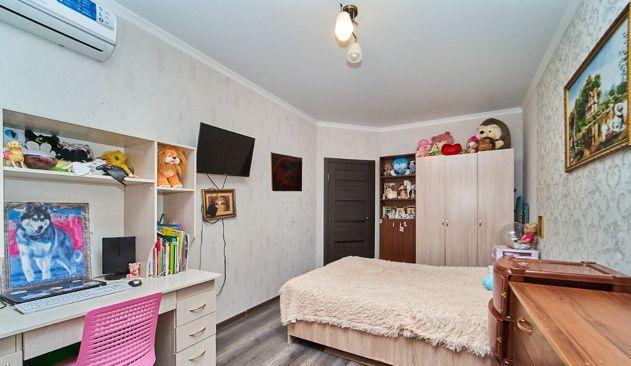 Продажа 2-комнатной квартиры, Краснодар, улица им. Героя Яцкова И.В.,  1/10