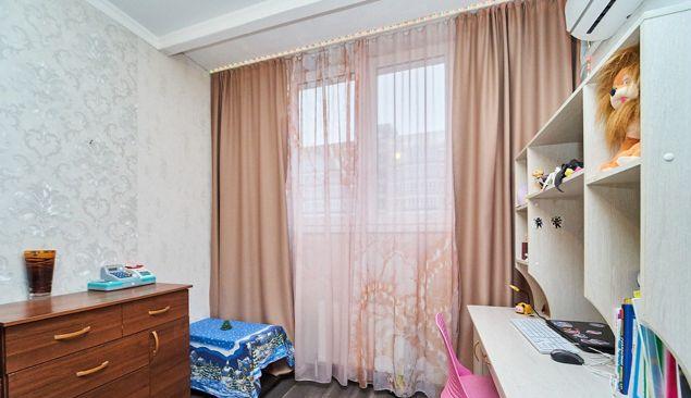 Продажа 2-комнатной квартиры, Краснодар, улица им. Героя Яцкова И.В.,  1/10