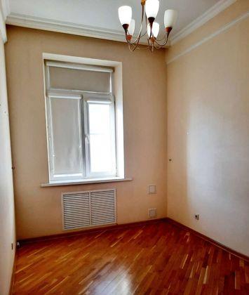 Продажа 2-комнатной квартиры, Краснодар, Красная улица,  22