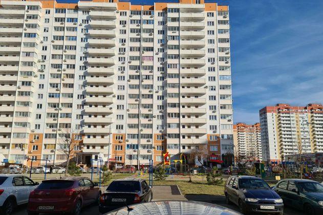 Продажа 2-комнатной квартиры, Краснодар, Черкасская улица,  129/1