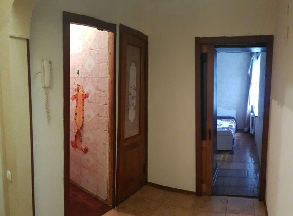 Продажа 2-комнатной квартиры, Краснодар, улица Гагарина,  132