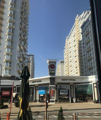 Продажа 1-комнатной квартиры, Краснодар, Красная улица,  176лит2