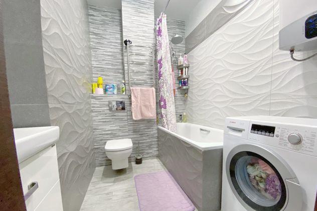 Продажа 2-комнатной квартиры, Краснодар, улица 70-летия Октября,  1