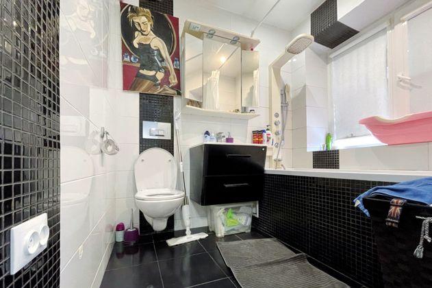 Продажа 3-комнатной квартиры, Краснодар, улица Тургенева,  130