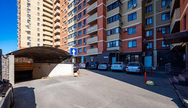 Продажа 3-комнатной квартиры, Краснодар, Гаражный переулок,  9