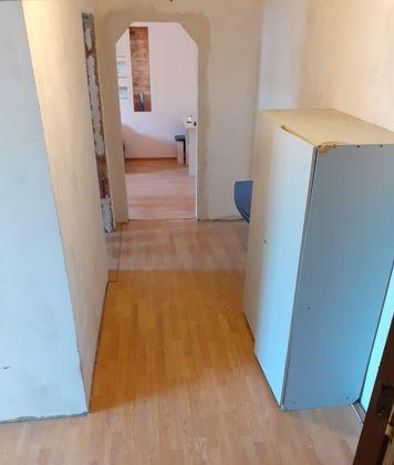 Продажа 2-комнатной квартиры, Краснодар, улица имени Сергея Есенина,  82/1