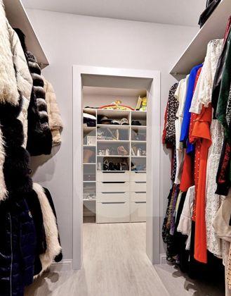 Продажа 3-комнатной квартиры, Краснодар, Кубанская набережная,  37