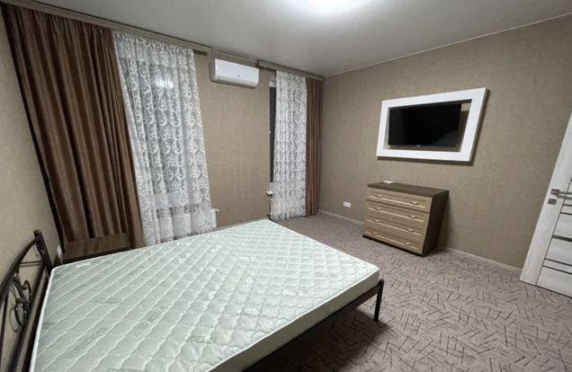 Продажа 1-комнатной квартиры, Краснодар, Гаражная улица,  107