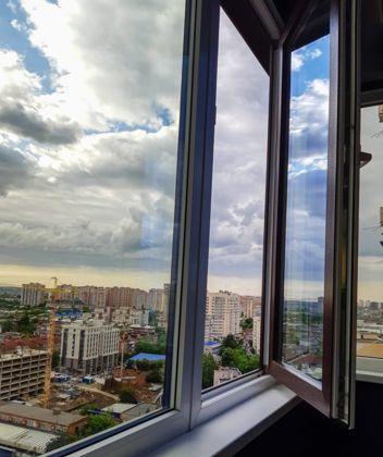 Продажа 1-комнатной квартиры, Краснодар, улица Шоссе Нефтяников,  22к1