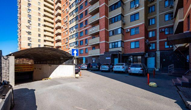 Продажа 3-комнатной квартиры, Краснодар, Гаражный переулок,  9