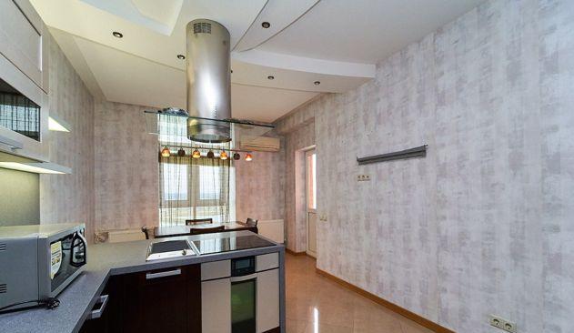 Продажа 3-комнатной квартиры, Краснодар, бульвар Клары Лучко,  6