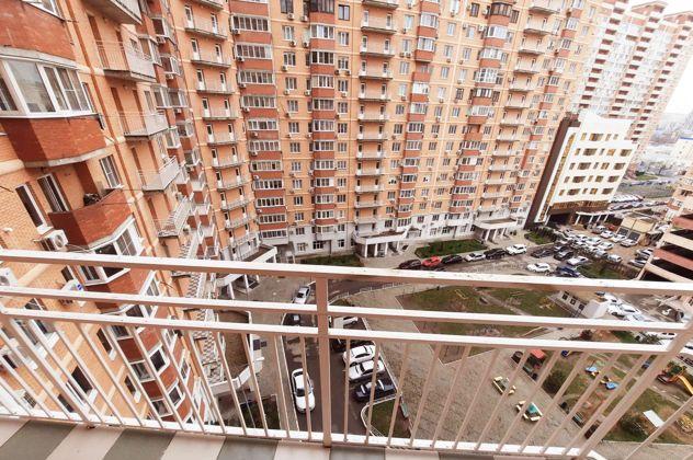 Продажа 2-комнатной квартиры, Краснодар, Гаражная улица,  67